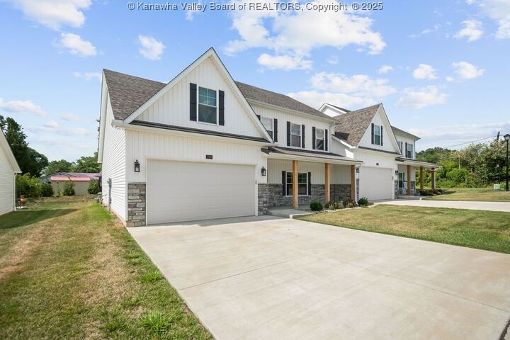 285 Steve Circle  Hurricane WV 25526 photo