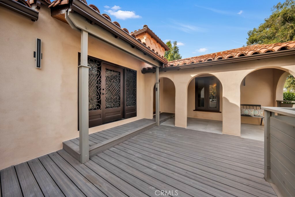 Property Photo:  5149 Catalon Avenue  CA 91364 