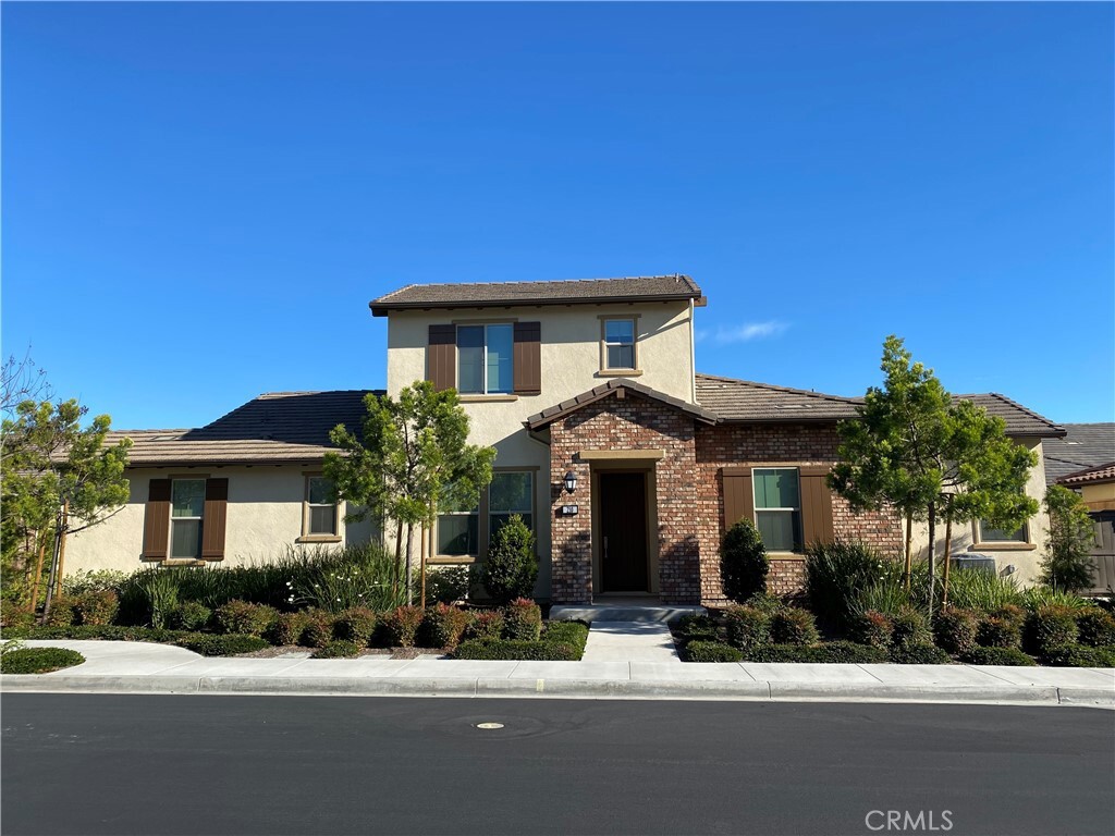 Property Photo:  210 Carlow  CA 92618 