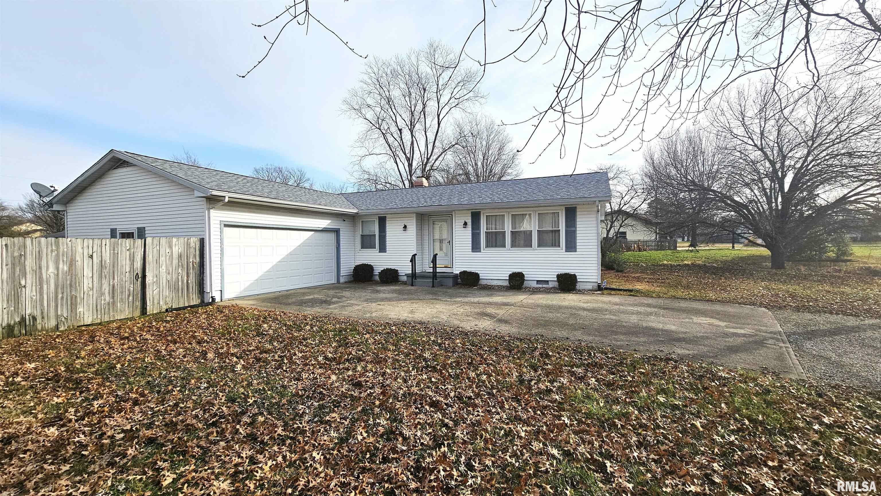 Property Photo:  3000 W Clifton Court  IL 62959 