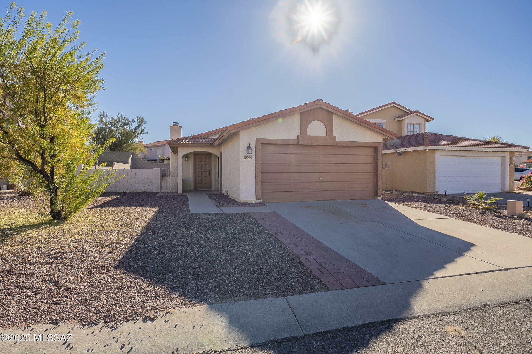 Property Photo:  9506 N Albatross Drive  AZ 85742 