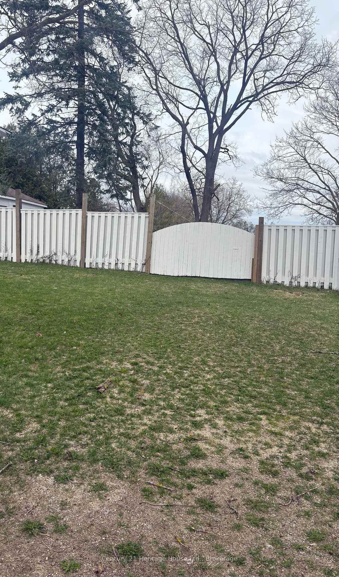 Property Photo:  365 Durham Street W  ON N0G 2L1 