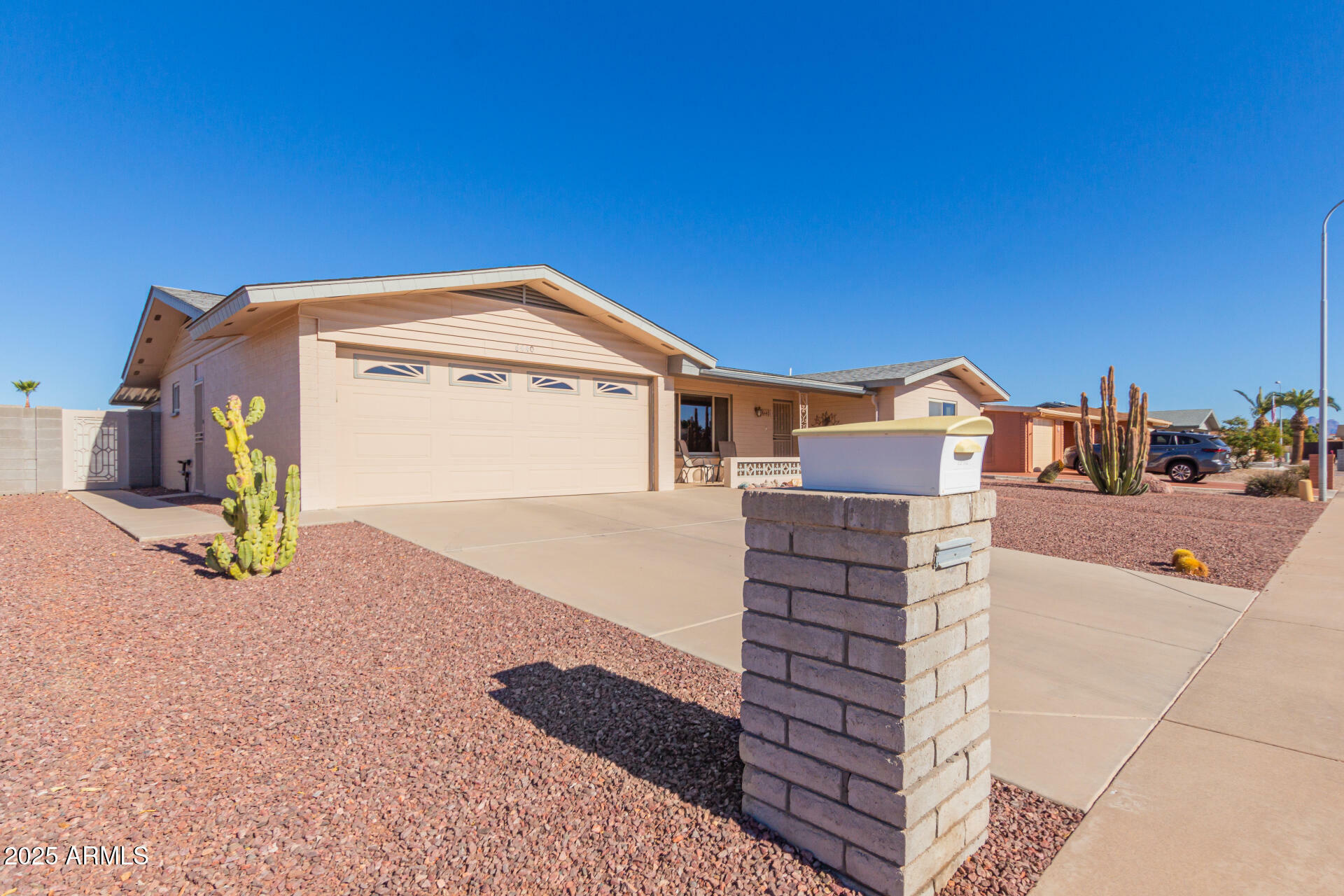 Property Photo:  6440 E Dallas Street  AZ 85205 