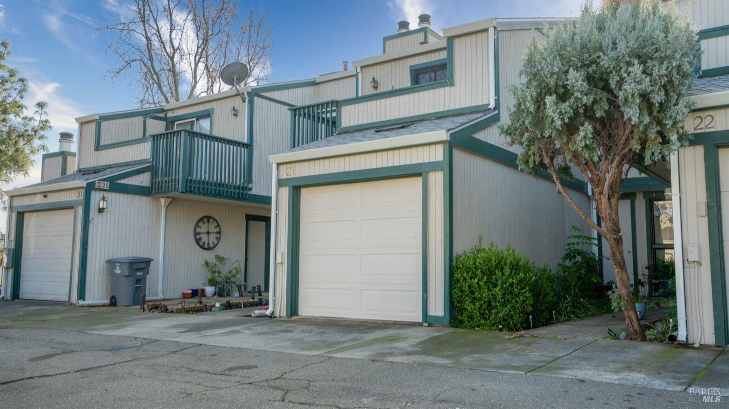 Property Photo:  299 Shasta Drive 21  CA 95687 