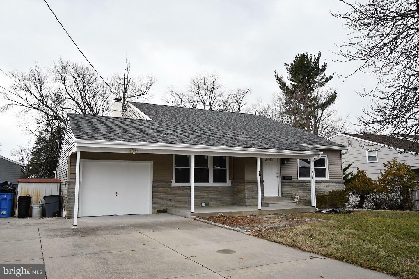 Property Photo:  308 Juniper Drive  NJ 08003 