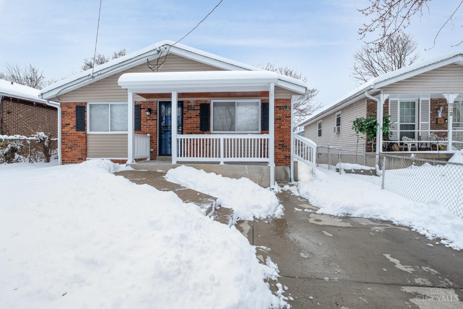 Property Photo:  922 Schumard Avenue  OH 45215 