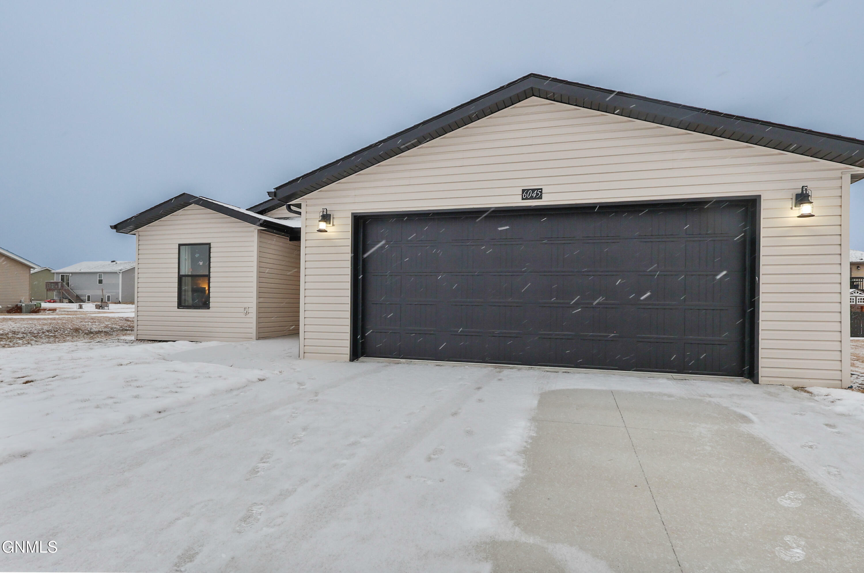 Property Photo:  6045 Reily Road  ND 58504 