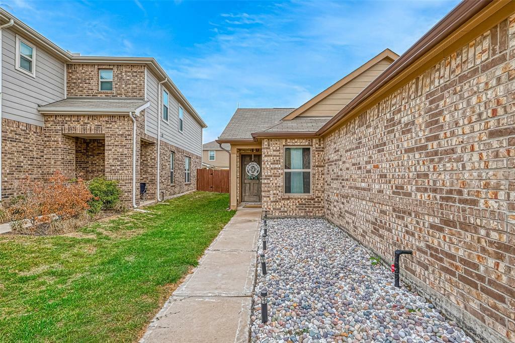 Property Photo:  5250 Pine Forest Ridge Street  TX 77493 