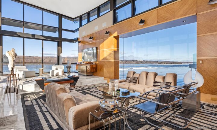 Property Photo:  46 Ledgerock Lane  NY 12538 