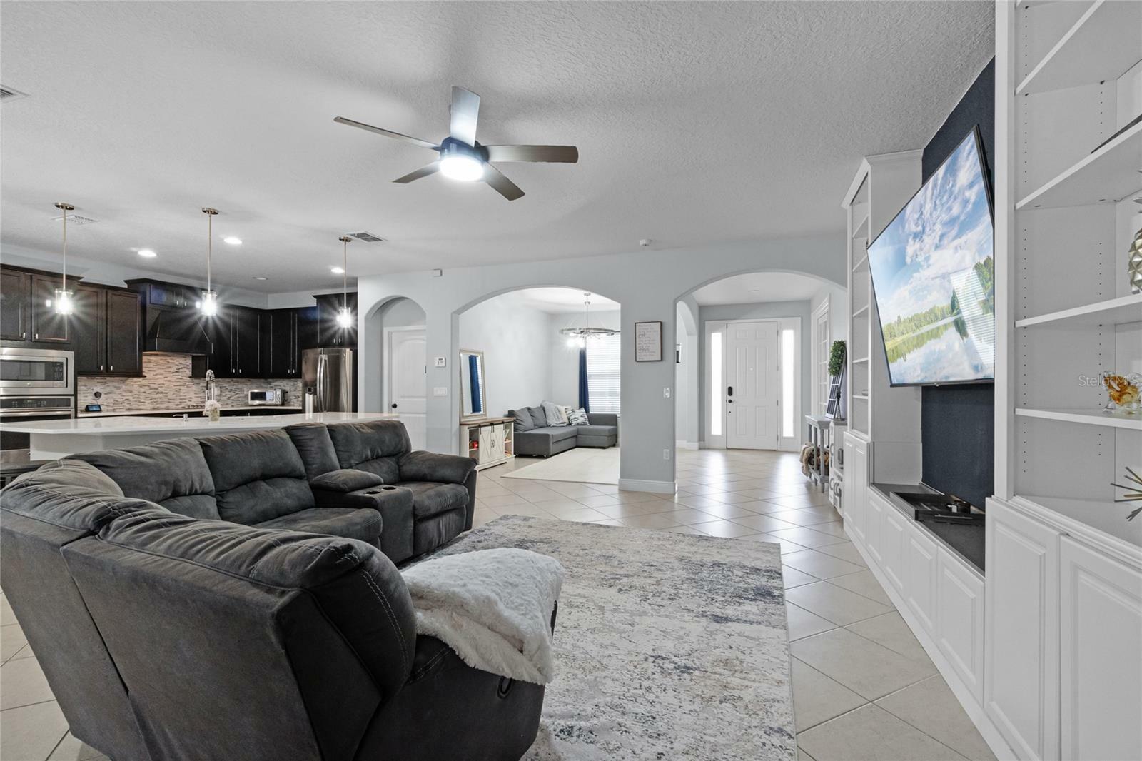 Property Photo:  641 Lake Cove Pointe Circle  FL 34787 