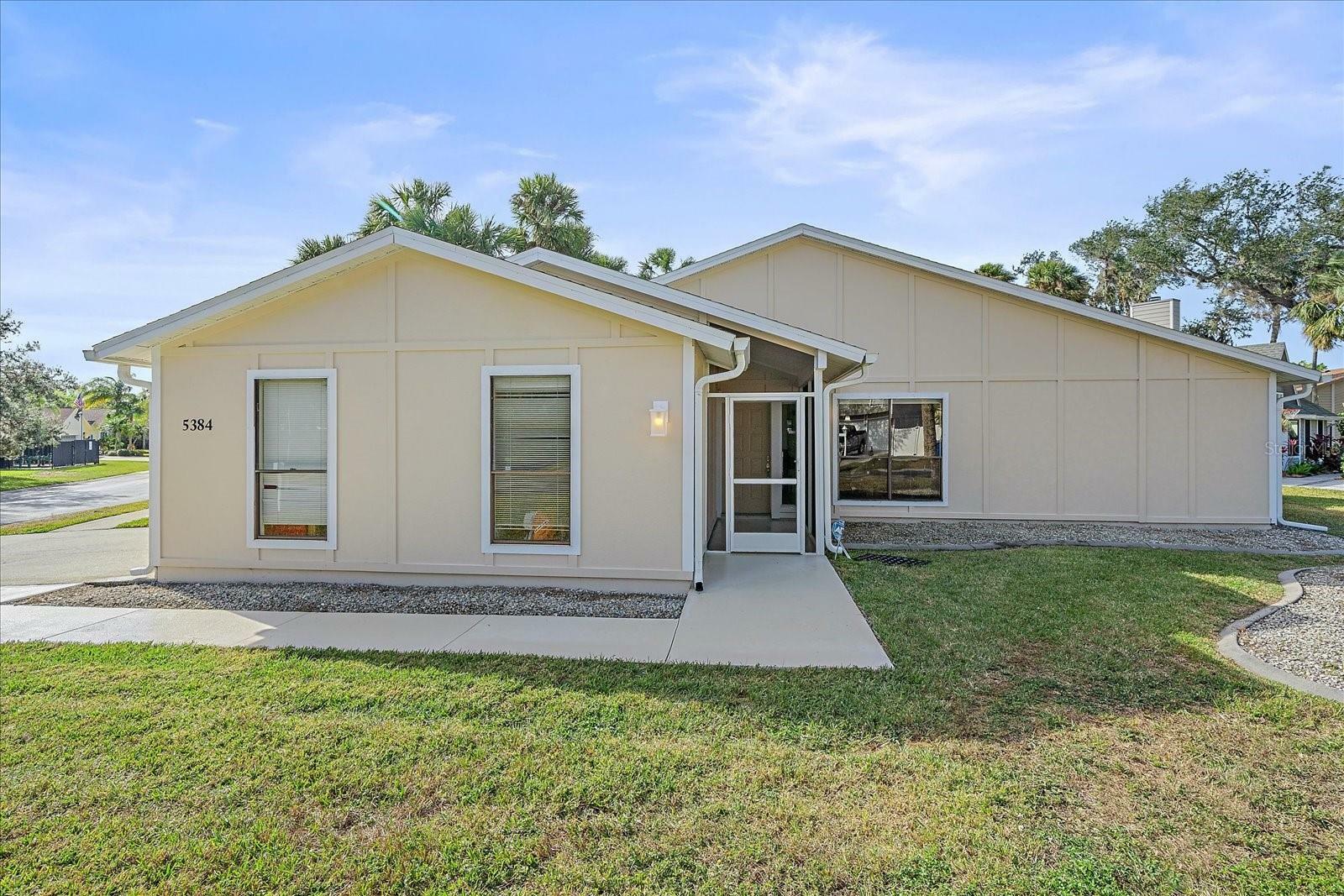 Property Photo:  5384 Sarapointe Court  FL 34232 