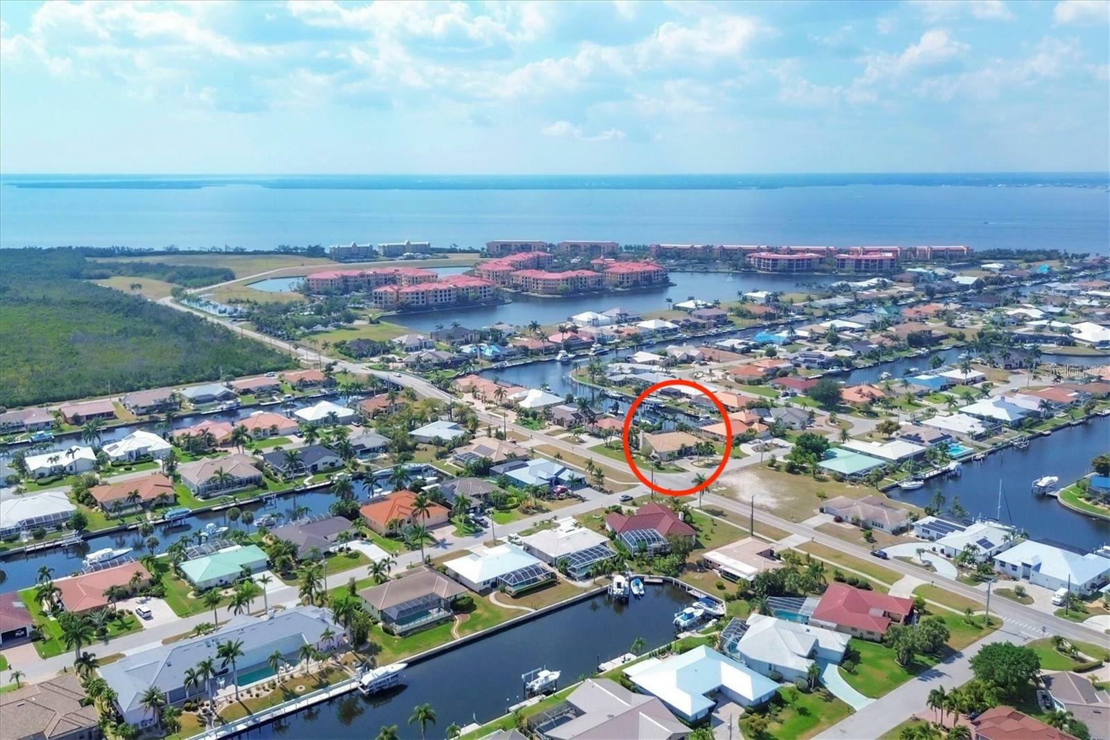 Property Photo:  195 Bayshore Court  FL 33950 