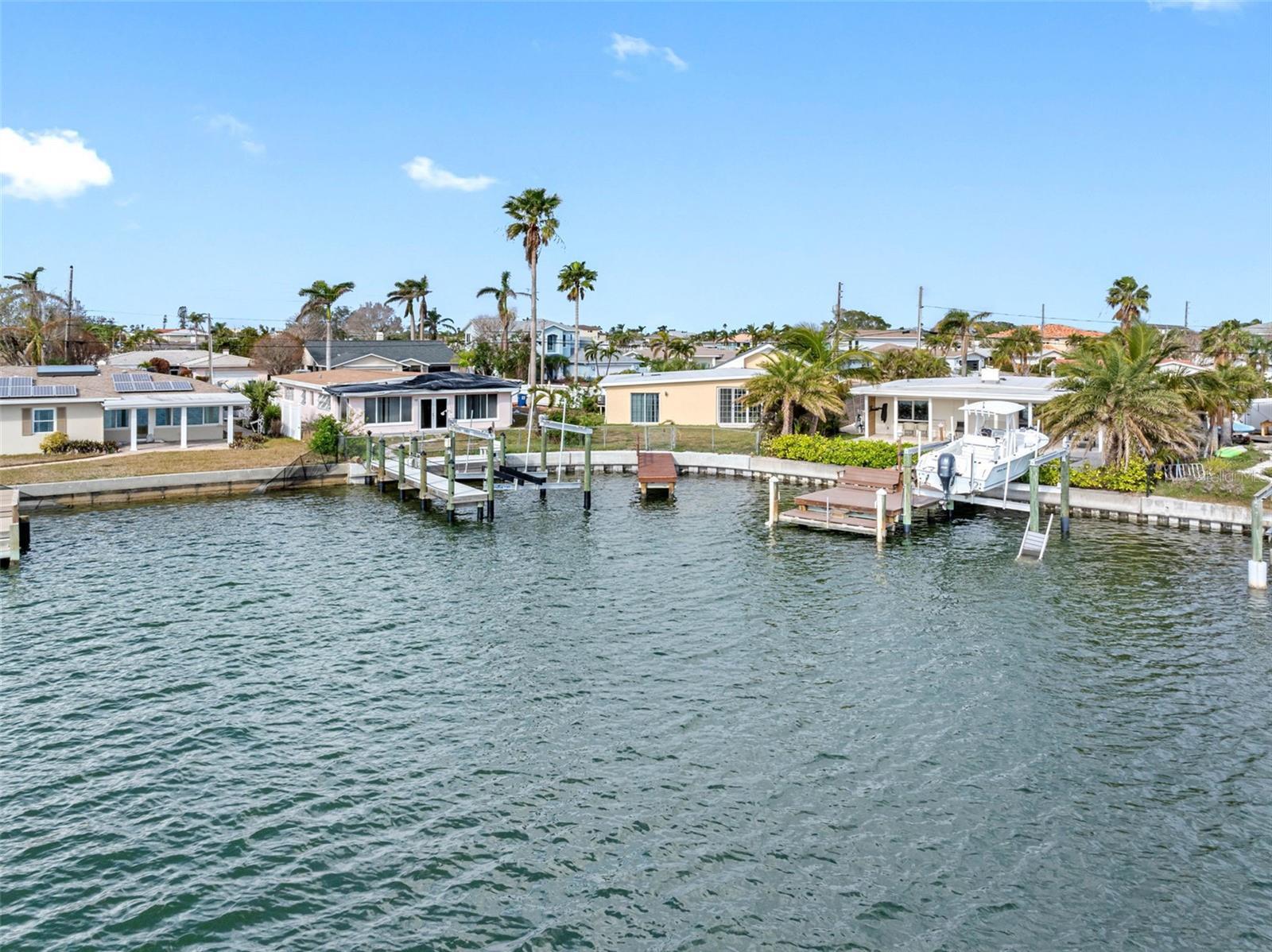 Property Photo: 565 115th Avenue FL 33706