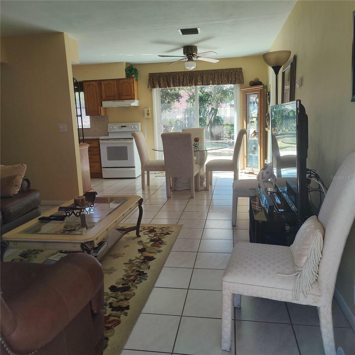 Property Photo:  1736 Thomas Drive  FL 33759 