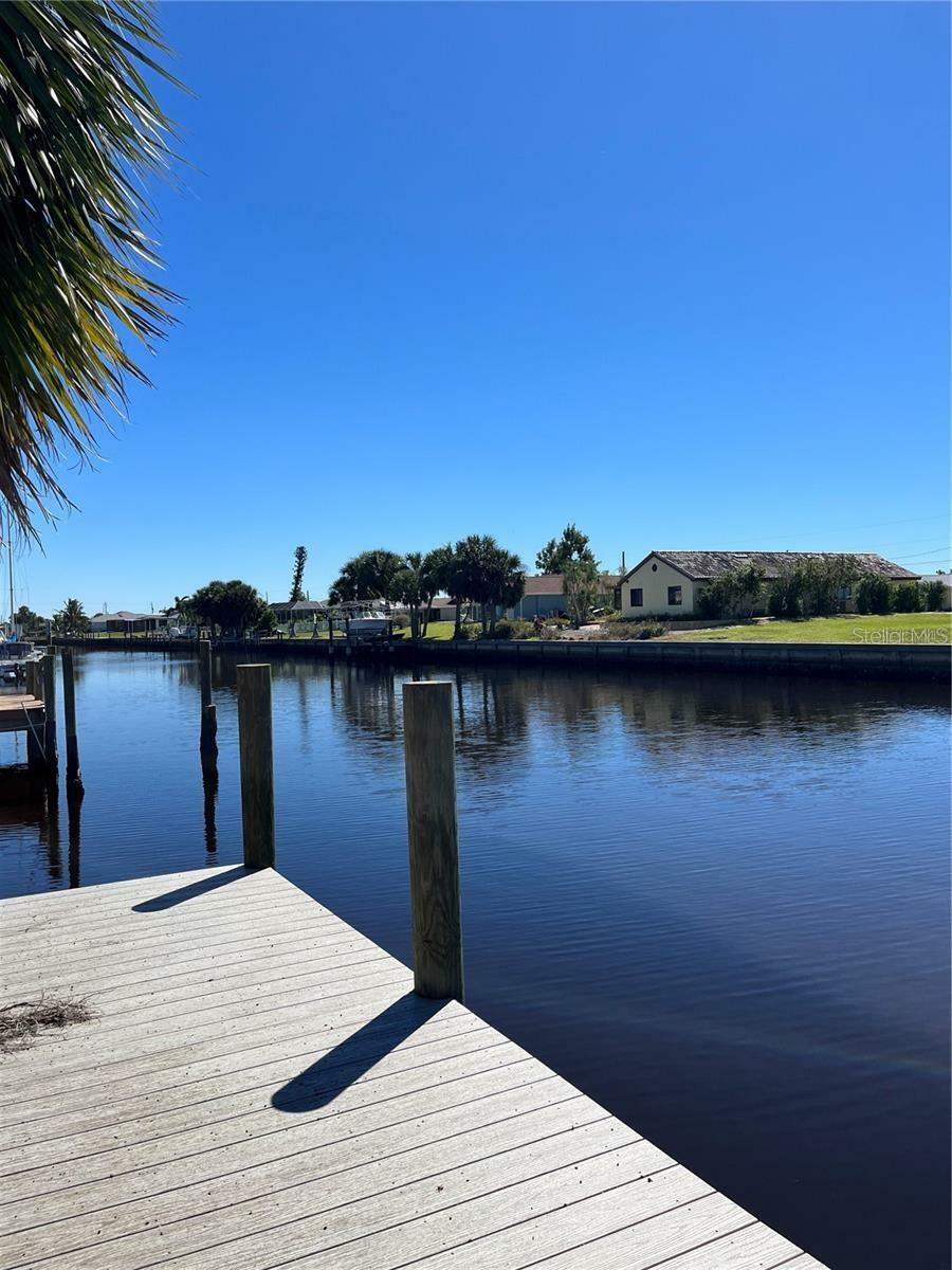 Property Photo:  21081 Edgewater Drive  FL 33952 