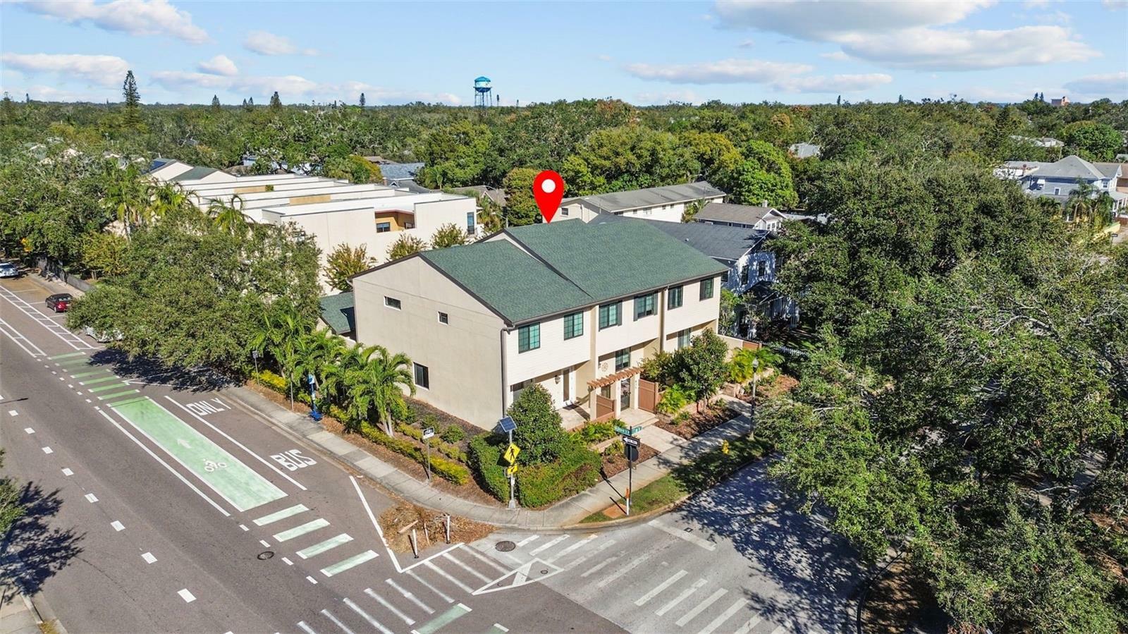 Property Photo: 835 7th Avenue N FL 33701
