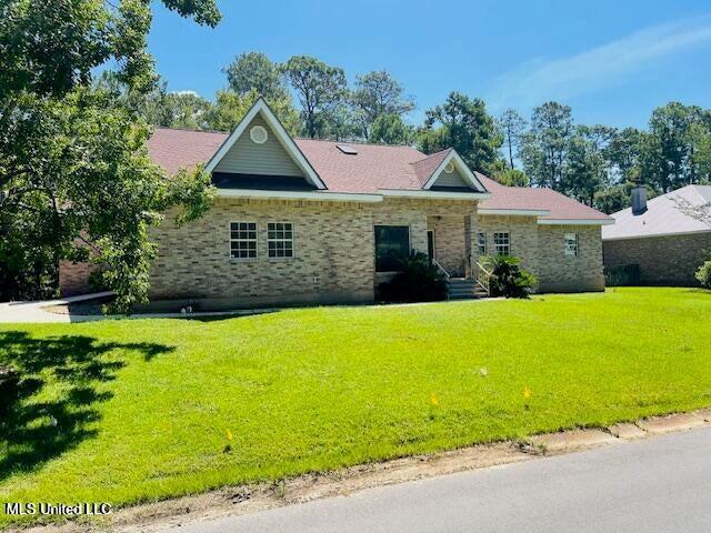 Property Photo:  528 Royal Oak Drive  MS 39571 