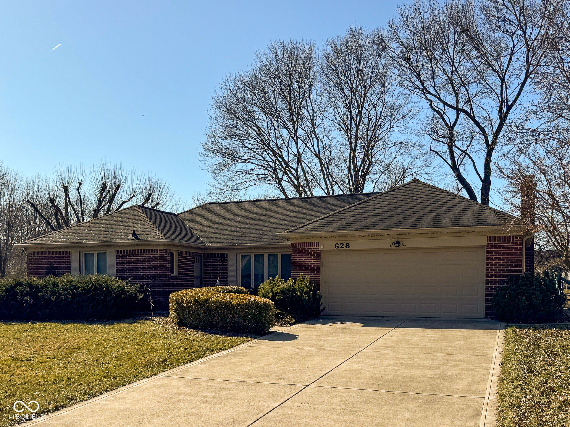 628 Folcroft Court  Indianapolis IN 46234 photo
