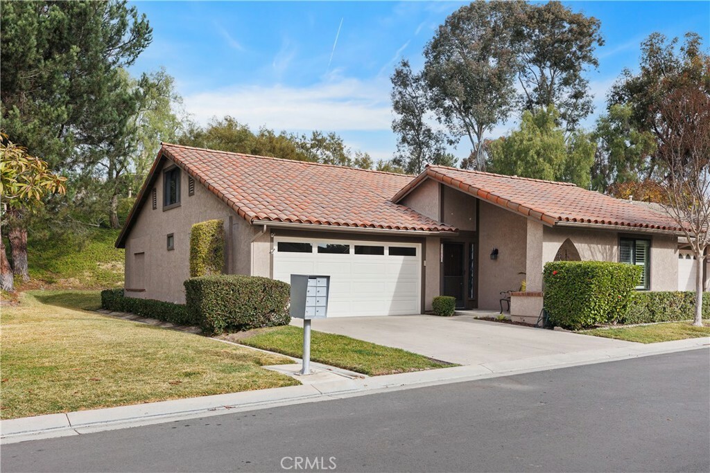 Property Photo:  23652 Villena  CA 92692 