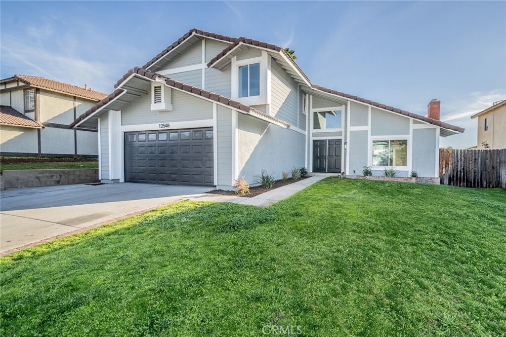 Property Photo:  12548 Broadleaf Lane  CA 92553 