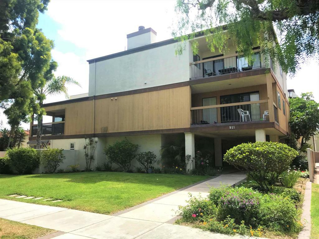 Property Photo:  911 E Avenue 203  CA 92118 