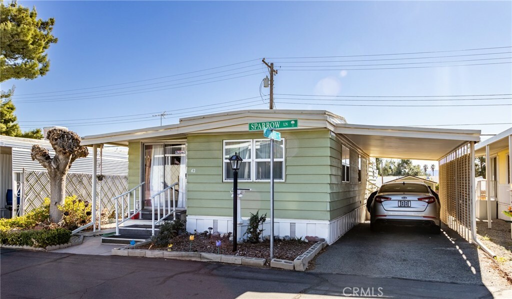 Property Photo:  721 N Sunset Avenue 42  CA 92220 