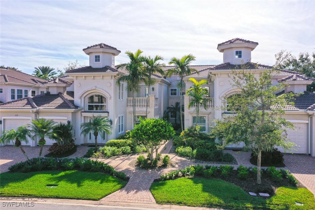 Property Photo:  513 Avellino Isles Circle 101  FL 34119 