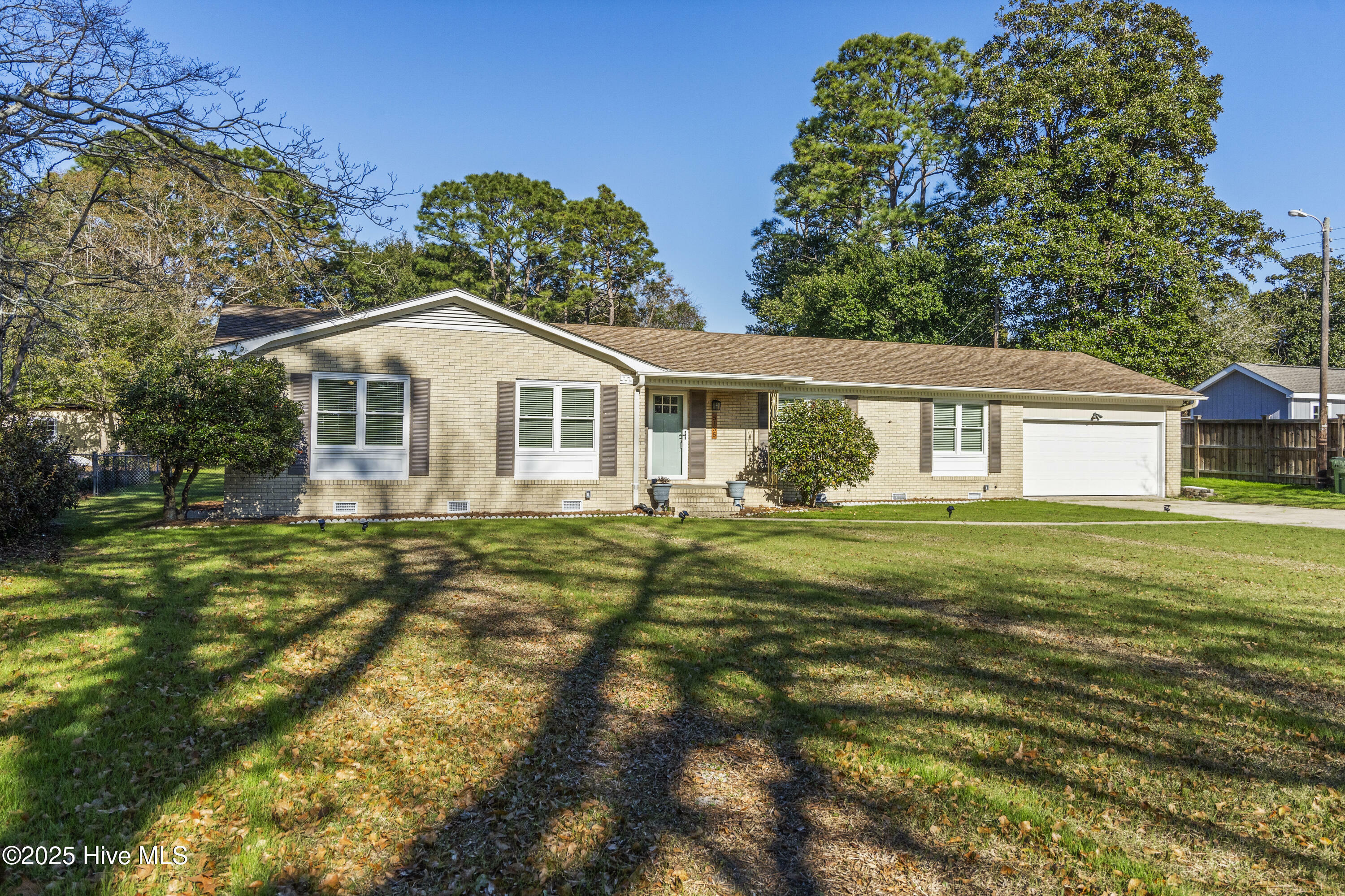 Property Photo:  5135 Oriole Drive  NC 28403 