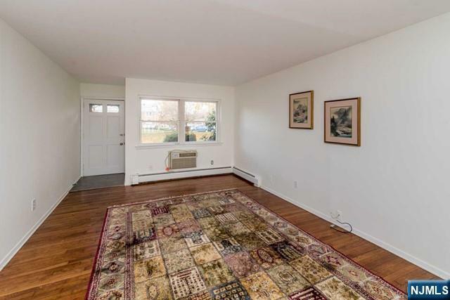 Property Photo:  117 Regency Park 117  NJ 07446 