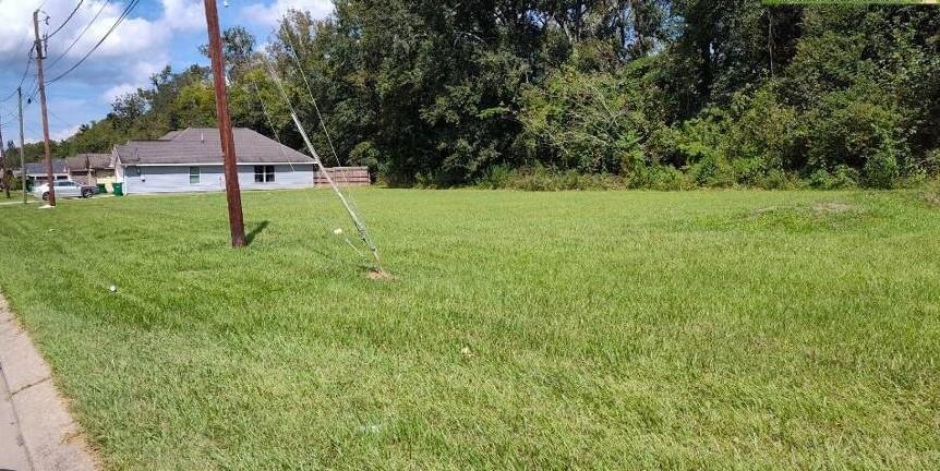 Property Photo: 110 Homewood Place LA 70084