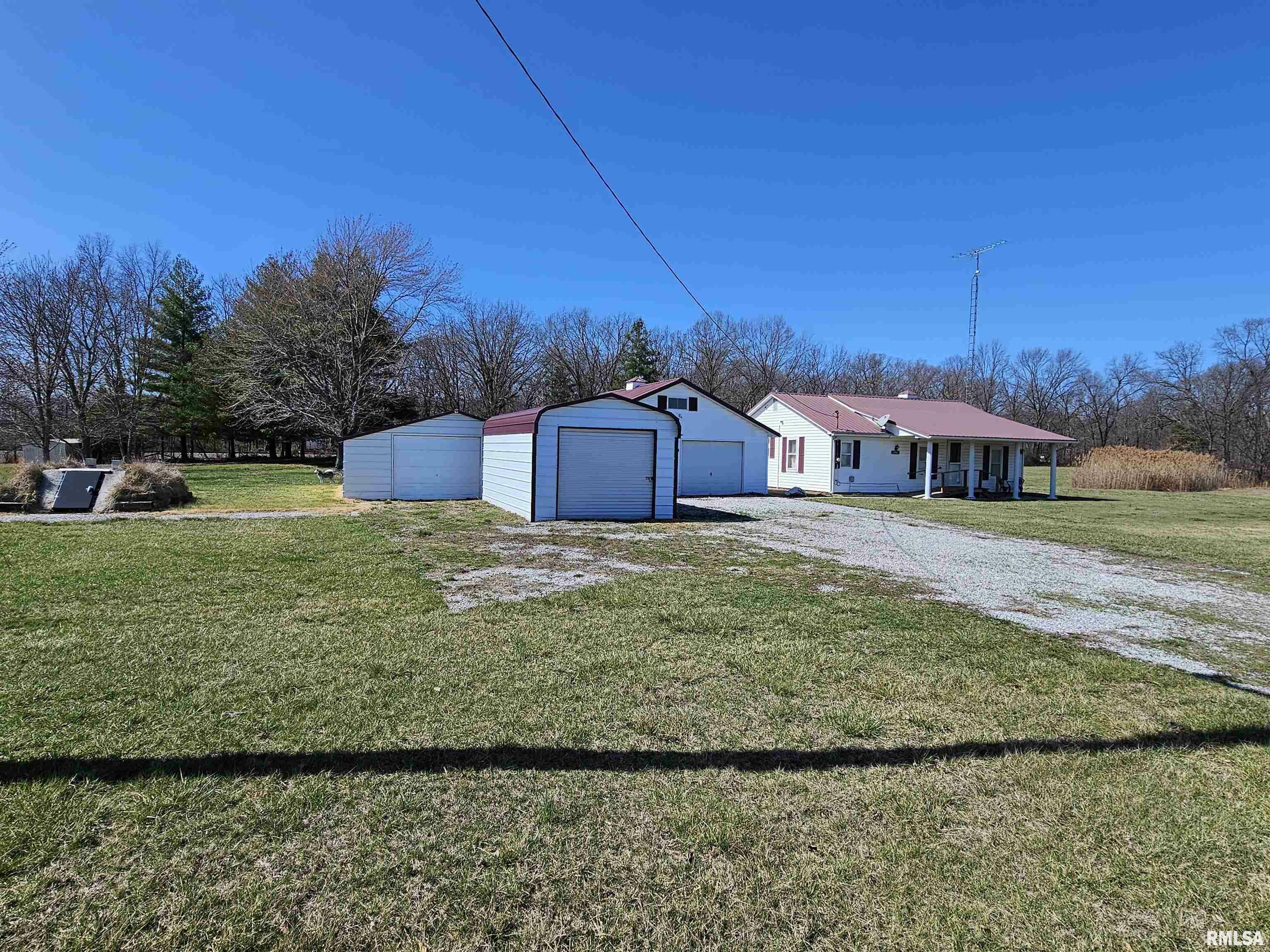 Property Photo:  17061 N Fairdrive Lane  IL 62898 