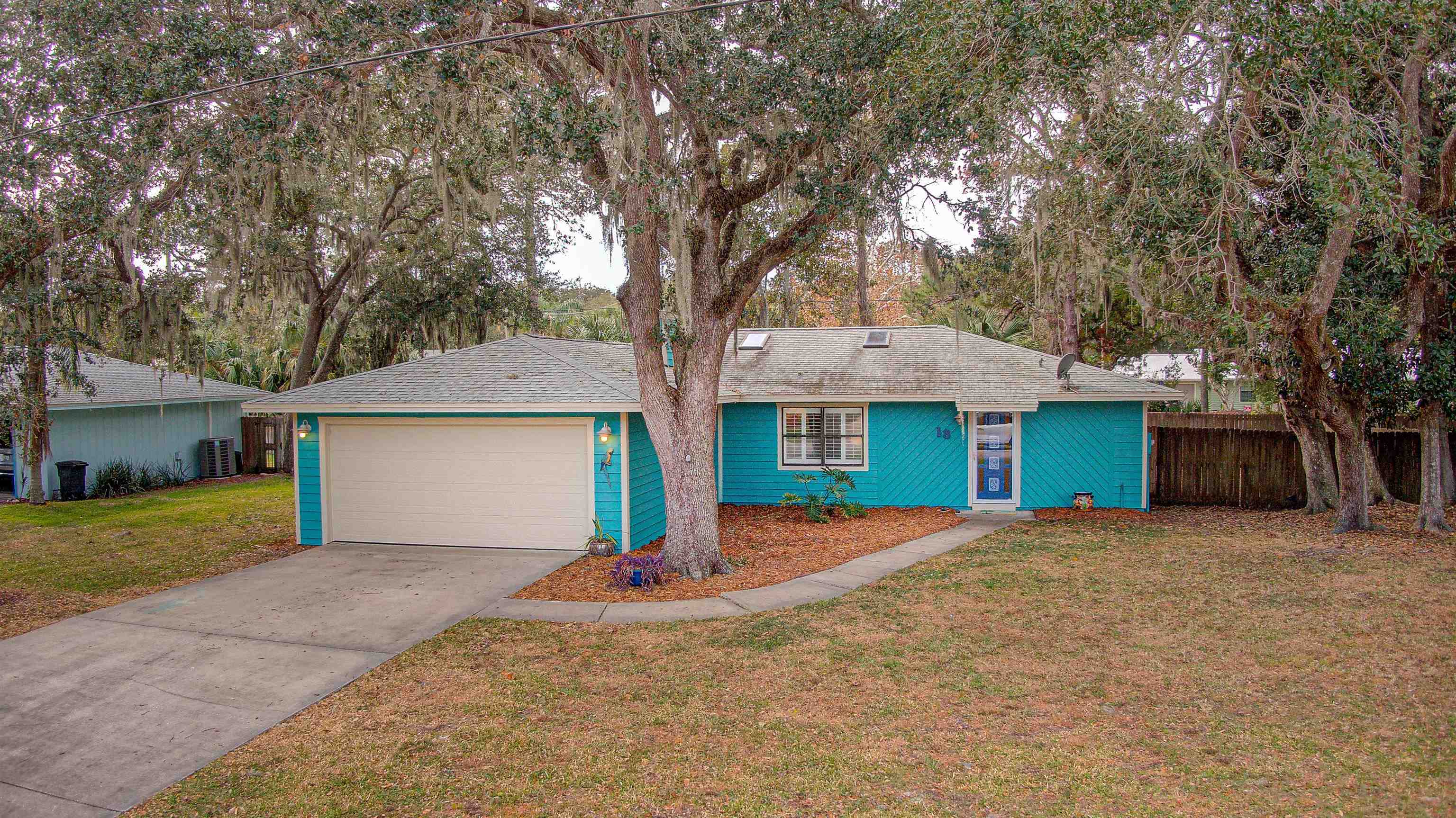 Property Photo:  18 Ocean Woods Dr W  FL 32080 