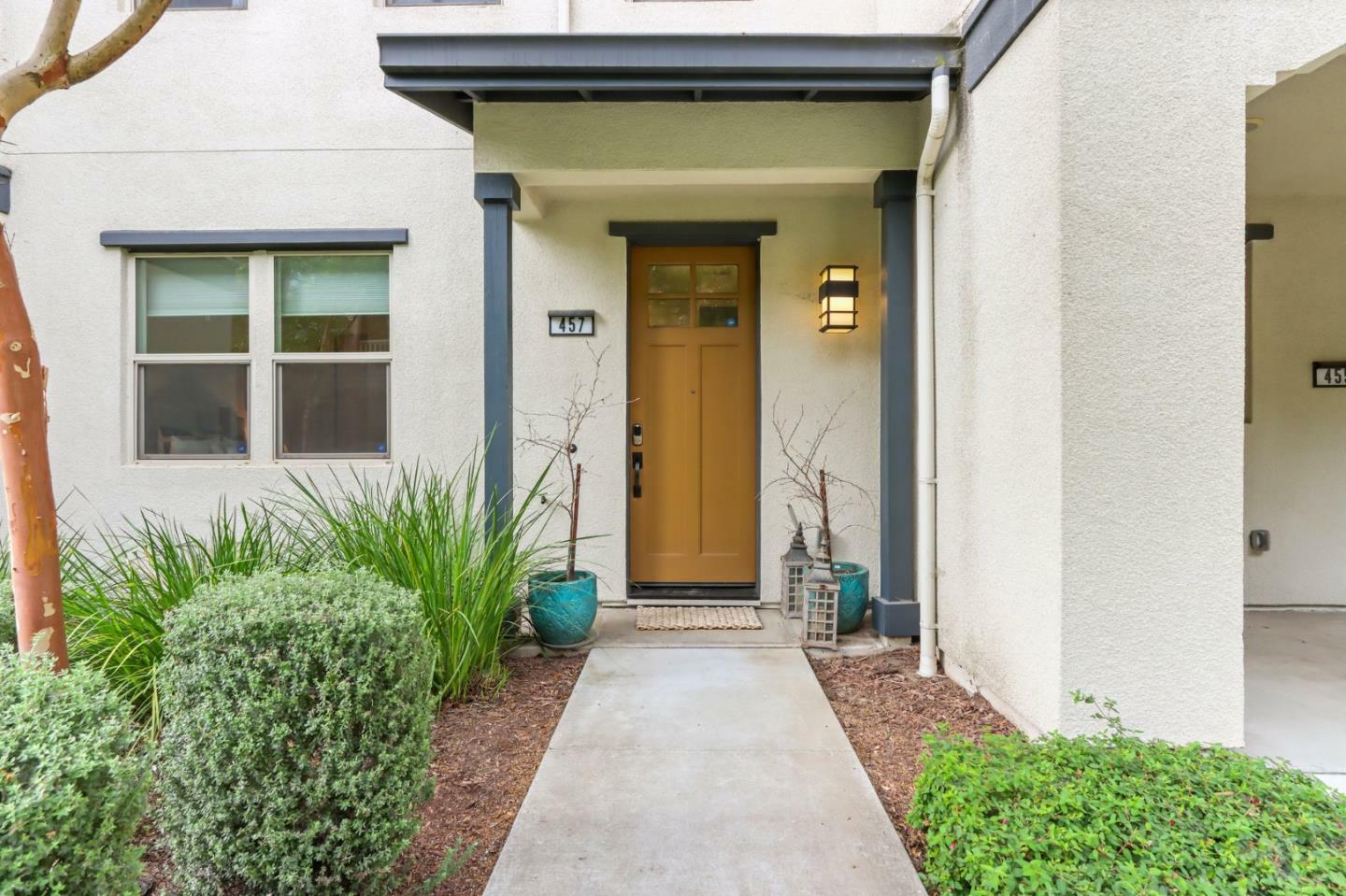 Property Photo:  457 Diller Street  CA 94501 