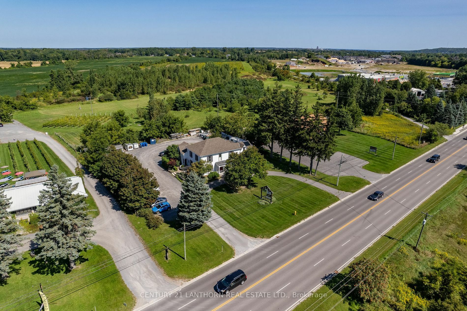 Photo de la propriété:  13360 Loyalist Pkwy  ON K0K 2T0 