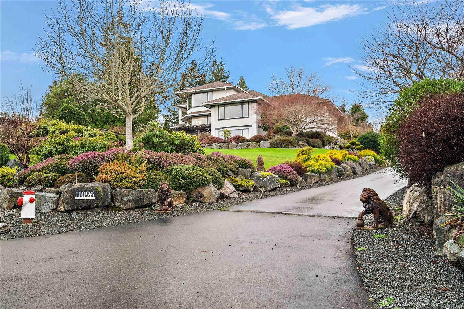 Photo de la propriété:  11096 Greenpark Dr  BC V8L 5N5 