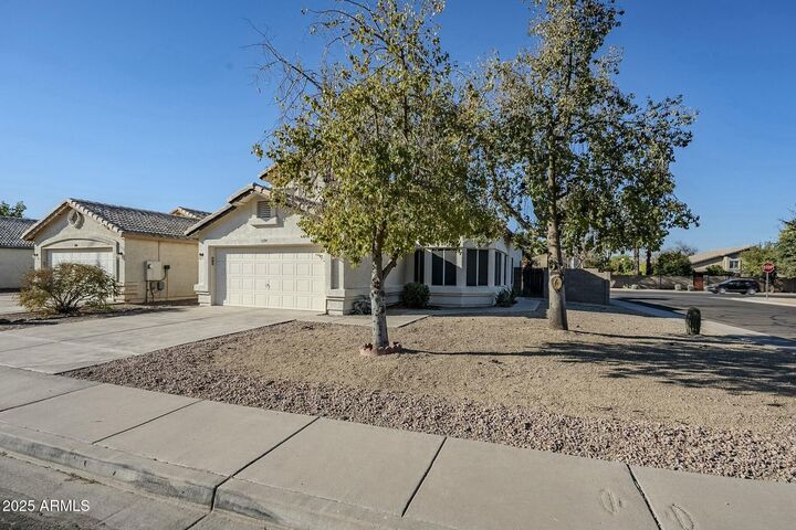 Property Photo:  1294 N Blackstone Drive  AZ 85224 