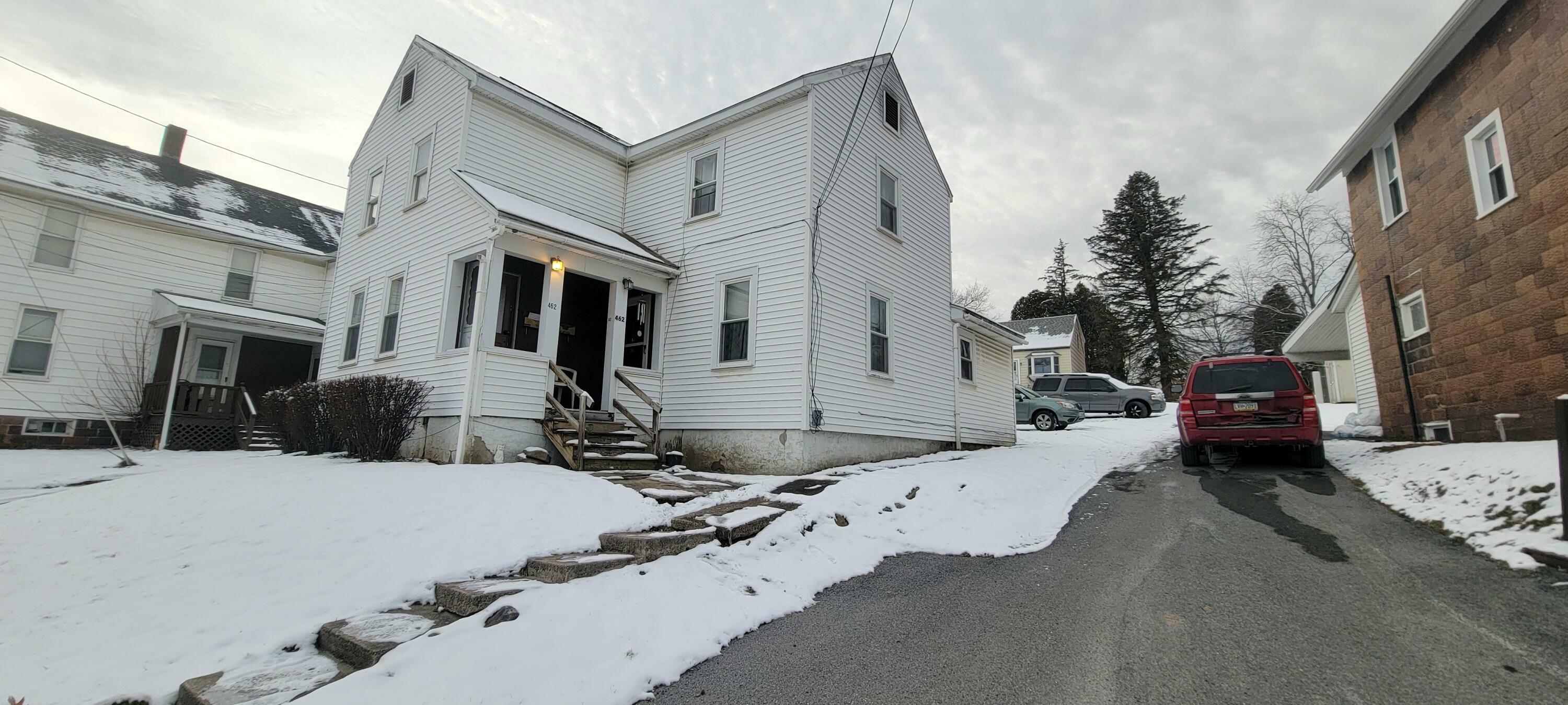 Property Photo:  462 W Mill St  PA 15857 