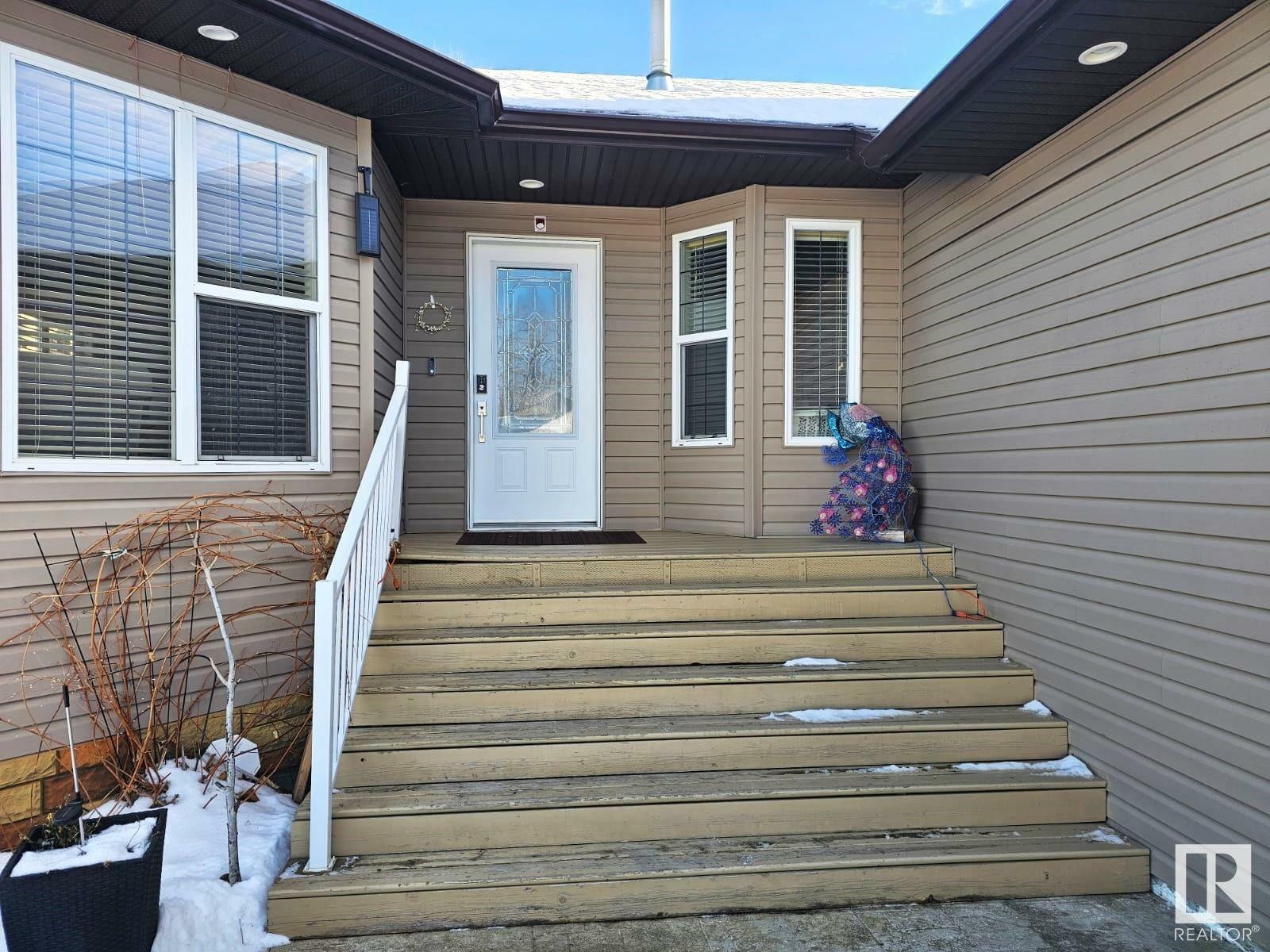 Property Photo:  3512 45 Street  AB T7A 1W3 