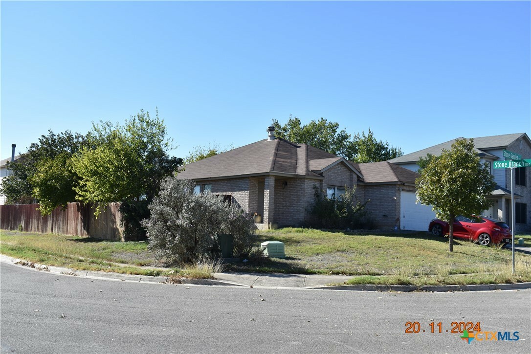 Property Photo: 1142 Stone Garden TX 78130