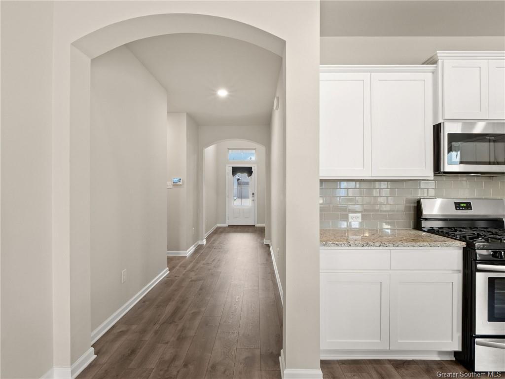 Property Photo: 3208 Baywood Avenue LA 70607