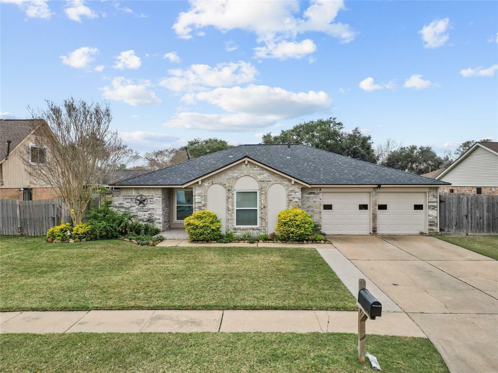 Property Photo:  3934 Willowview Drive  TX 77504 