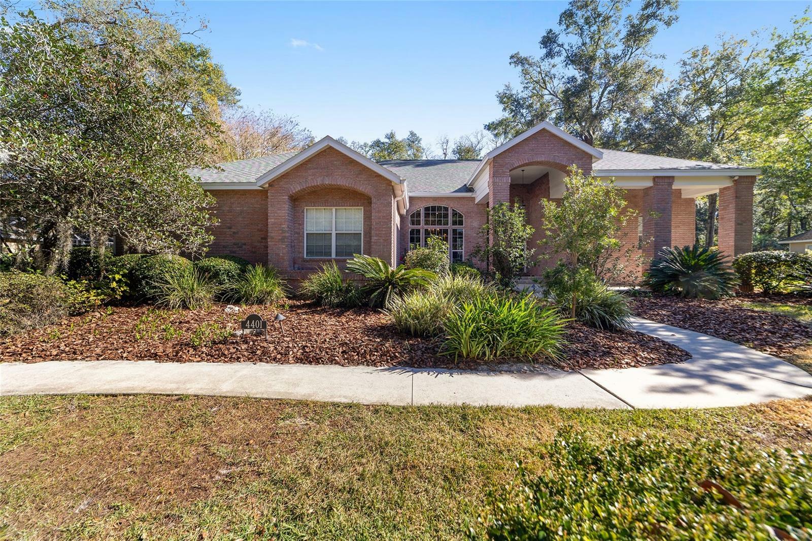 Property Photo:  4401 SW 105th Drive  FL 32608 