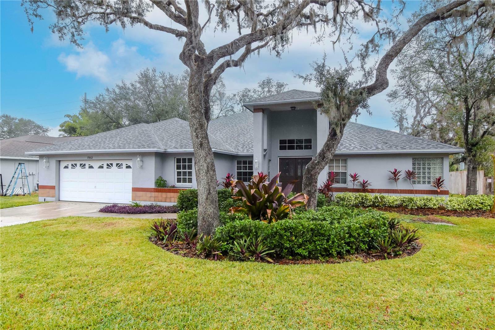 Property Photo:  13012 Creek Manor Court  FL 33569 