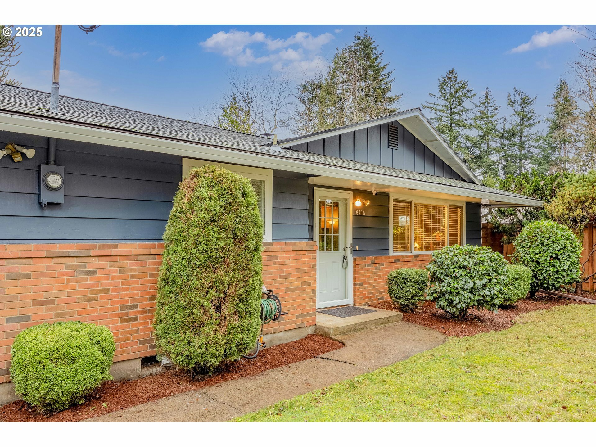 Property Photo:  8416 SE Frances Ave  WA 98664 