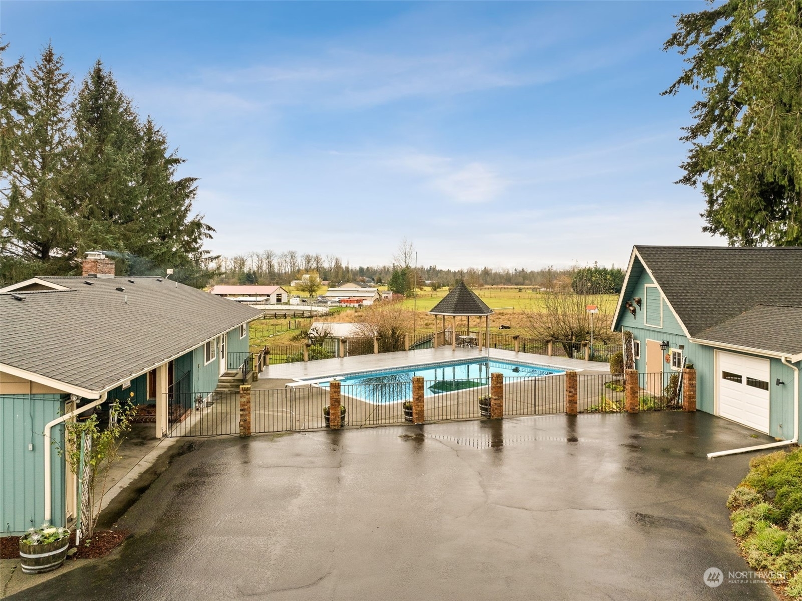 Property Photo:  39723  186th Place SE  WA 98092 