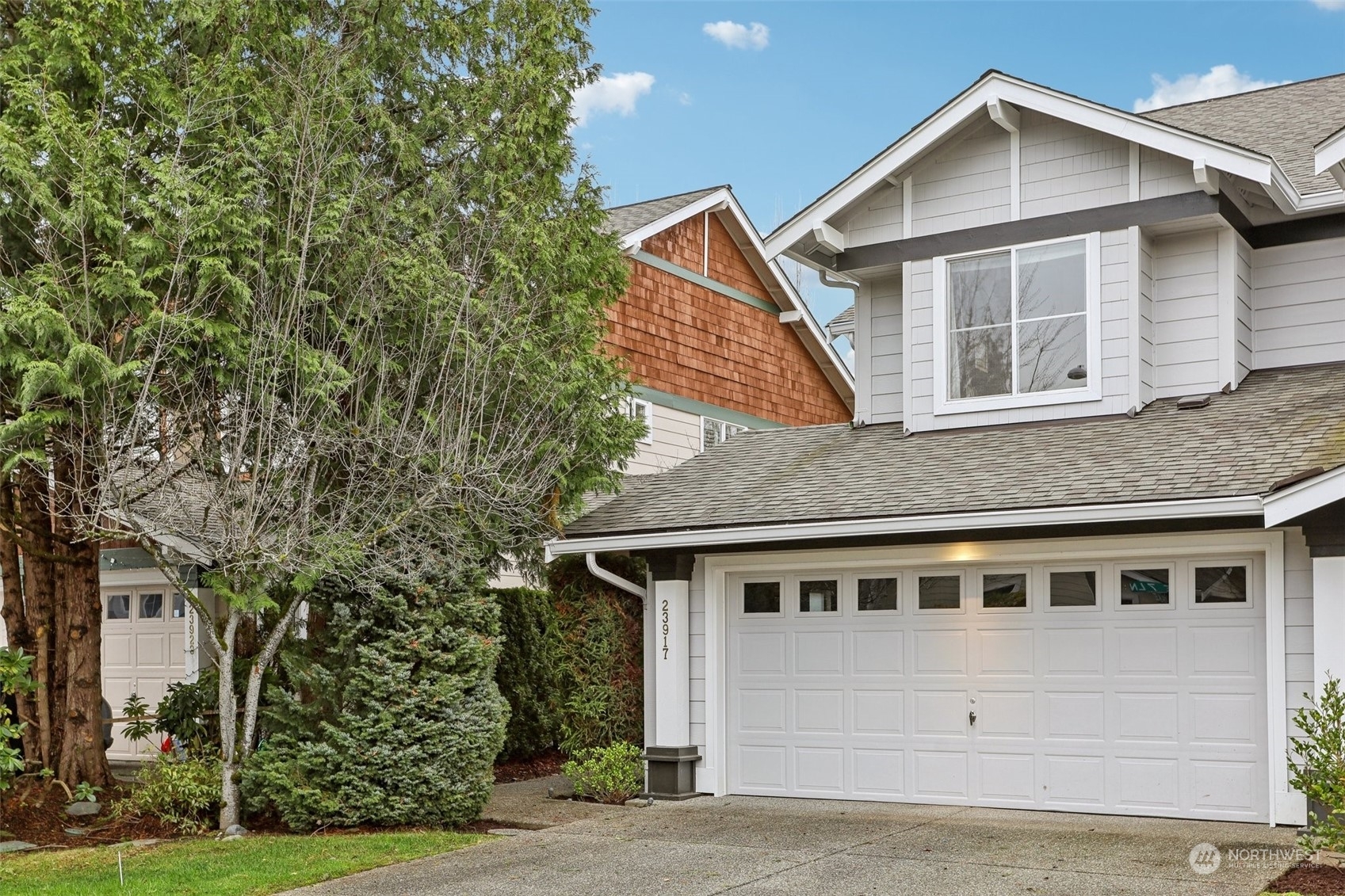 Property Photo:  23917 SE 7th Lane  WA 98074 