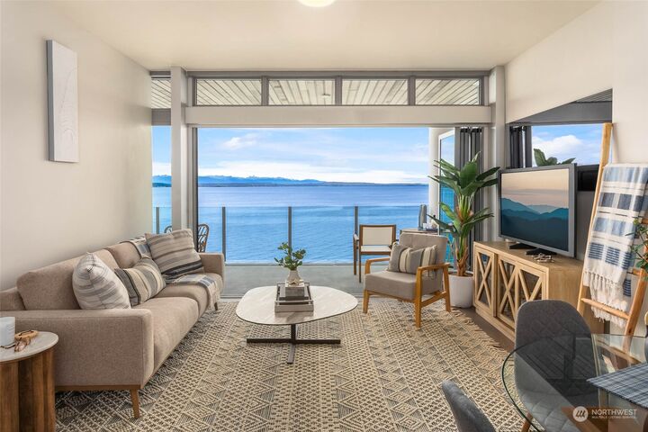 1250  Alki Avenue SW 3B  Seattle WA 98116 photo