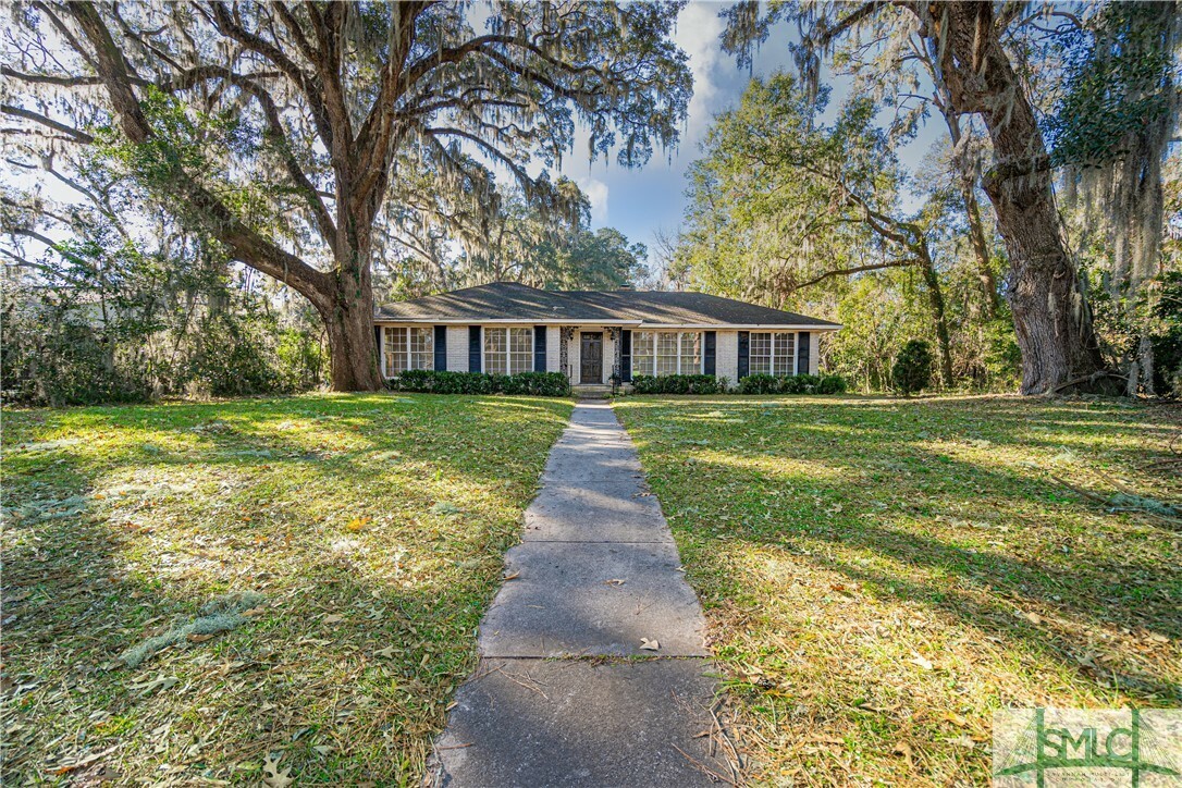 Property Photo:  601 Jackson Boulevard  GA 31405 