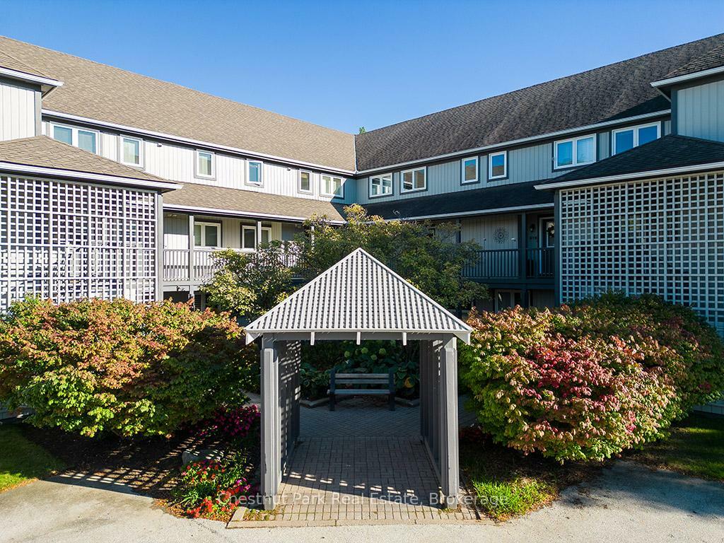Photo de la propriété: 369 Mariners Way ON L9Y 5C7
