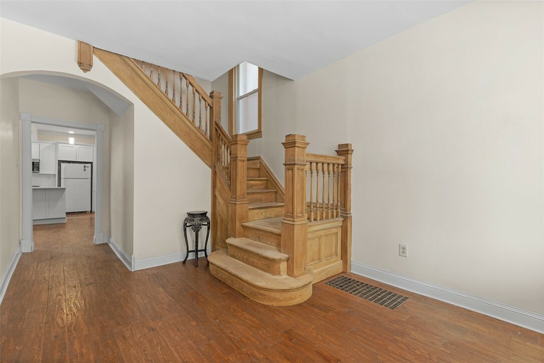 Property Photo:  190 Sheridan Ave  PA 15202 